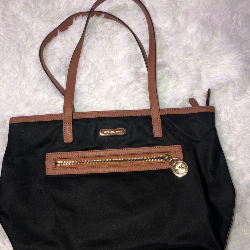 Michael kors tote Black and Tan